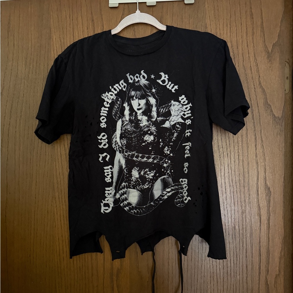 SOLD Taylor Swift Reputation Distressed Tee
